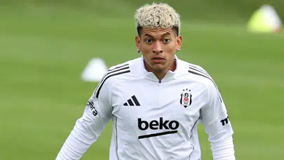 Athletico Paranaense, Elan Ricardo'yu kadrosuna kattığını duyurdu