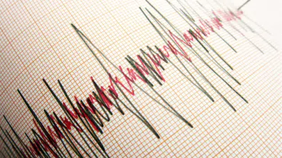 Balıkesir’de 4 büyüklüğünde deprem!