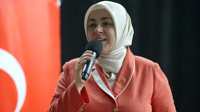 AK Parti Genel Merkez Kadın Kolları Başkanı Ercan, Kars'ta konuşma yaptı