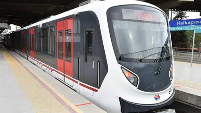 İzmir metrosunda intihar!