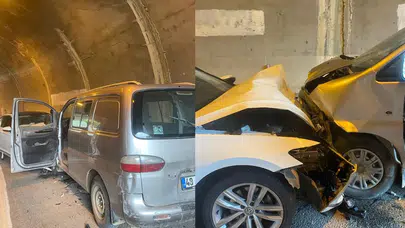 Gümüşhane'de iki otomobil kafa kafaya çarpıştı: 5 yaralı!