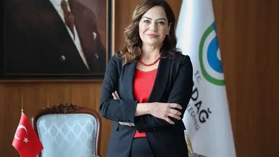 Dr. Candan Yüceer kimdir? Tekirdağ’ın Belediye Başkanı Dr. Candan Yüceer hangi görevlerde bulundu?