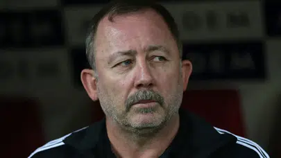 Beşiktaş'ın gündemindeki teknik direktör Sergen Yalçın kimdir?