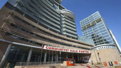 CHP, İBB soruşturmalarına ilişkin HSK'ya başvuruda bulundu