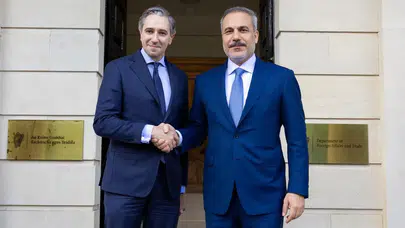 Bakan Fidan, İrlanda Başbakan Yardımcısı Harris ile bir arada!