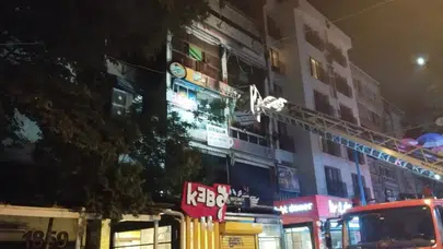 Ankara'da 4 katlı binada yangın çıktı