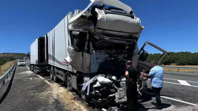 Bingöl-Elazığ Karayolu'nda feci kaza