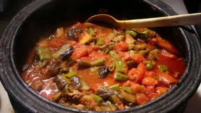 Fazla pişen yemek ömür kısaltıyor!