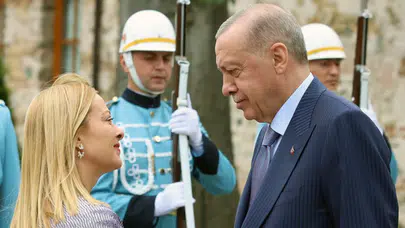 Cumhurbaşkanı Erdoğan ile Meloni görüşmesi başladı!