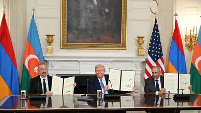 Beyaz Saray'da tarihi barış: Azerbaycan-Ermenistan arasındaki 35 yıllık çatışma bitti!