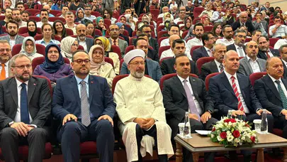 Bakan Kacır ve Ali Erbaş Dijital Hizmetler Tanıtım Toplantısı'na katıldı!