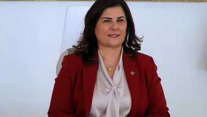 Özlem Çerçioğlu Ak Parti Genel Merkezinde!