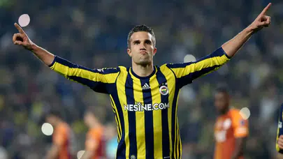 Robin van Persie kimdir, Fenerbahçe'de ne zaman oynadı?