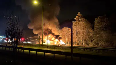 Samsun'da seyir halindeki tır alev topuna döndü!