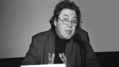 Prof. Dr. Erol Mutlu kimdir? Hayatı, eserleri ve akademik kariyeri...