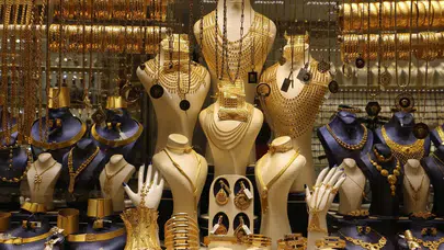 13 Ağustos canlı altın fiyatları: Gram, çeyrek, yarım altın ne kadar oldu?