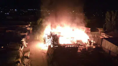 Erzincan'da Keresteciler Sitesinde feci yangın!