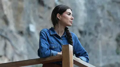 Taşacak Bu Deniz dizisinin konusu ne? Başrollerinde hangi oyuncular yer alıyor?