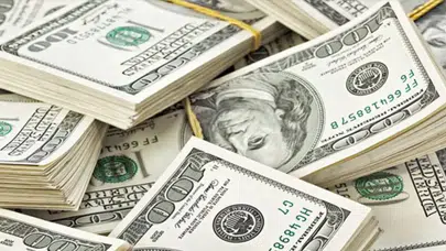 Dolar, Fed'in faiz indirimi beklentisiyle değer kaybediyor