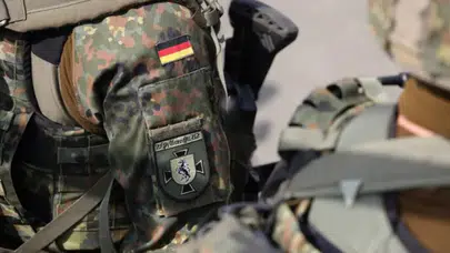Alman ordusunda 97 personel aşırı sağcı eylemler nedeniyle görevden alındı