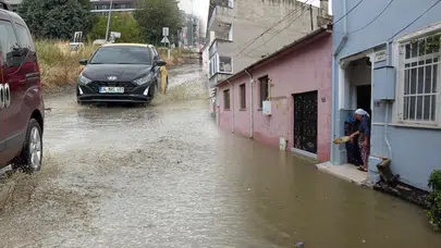 Edirne'de şiddetli yağış: Yollar göle döndü!