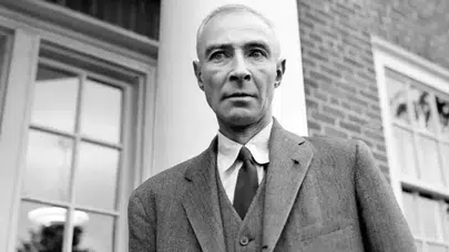 Oppenheimer kimdir? Atom bombasının mimarı Oppenheimer'in filmi ne anlatıyor?