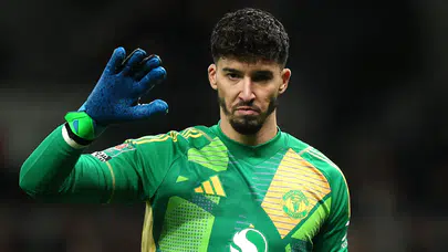 Altay Bayındır'ı yerden yere vurdular!