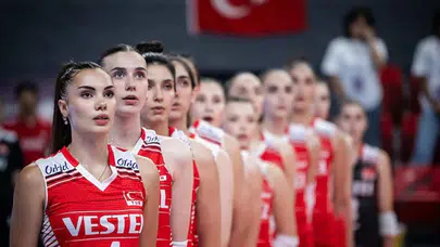 Türkiye 21 Yaş Altı Voleybol Takımı, Sırbistan'ı 3-0 yenerek çeyrek finale yükseldi