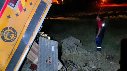 Siirt'te vinç devrildi: 1 yaralı!