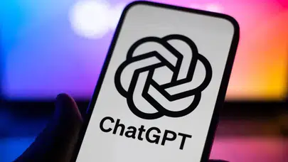 ChatGPT artık iPhone'da: GPT-5 Apple cihazlara geliyor