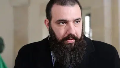 Abdülhamid Kayıhan Osmanoğlu kimdir?