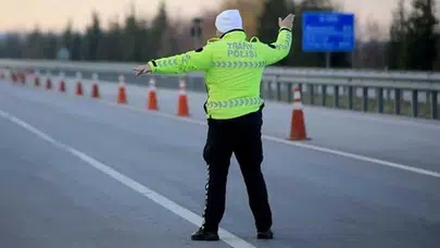 İstanbul’da bazı yollar trafiğe kapatıldı
