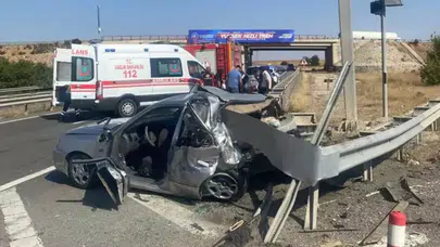 Kırıkkale'de otomobil bariyerlere ok gibi saplandı! Ölü ve yaralılar var