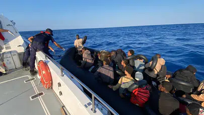 36 düzensiz göçmen Sahil Güvenlik ekipleri tarafından kurtarıldı!