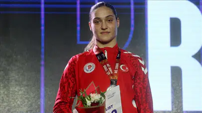 Milli boksör Büşra Işıldar, Dünya Boks Şampiyonası'nda 2'nci oldu