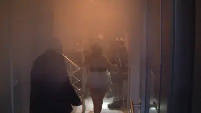 Ataşehir'de 5 katlı binada yangın!