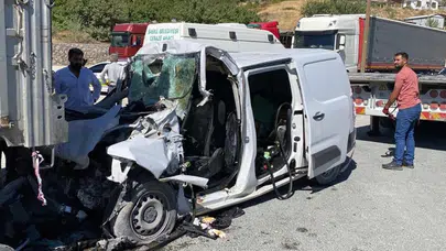 Elazığ'da otomobil tırın altına girdi: 1 ölü