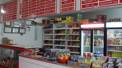 Gebze'de 5 öğrenci kantinde yedikleri pastadan zehirlendi