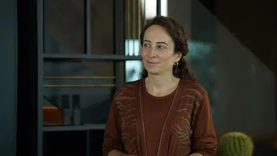 Halef Deli Sevde kimdir?