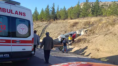 Malatya'da otomobil devrildi: 3 yaralı!