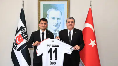 Serdal Adalı, Beşiktaş'ın yeni transferi Cengiz Ünder ile buluştu