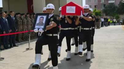 Mersin'de şehit olan polis memuru Mustafa Karapınar defnedildi