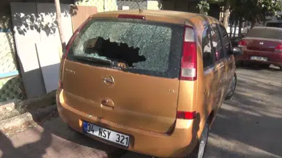 Ümraniye'de patlama: Ev ve araçlar zarar gördü!