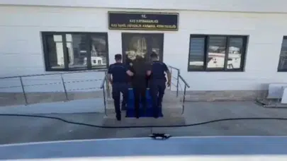Yunan adasına kaçarken Kaş açıklarında yakalandı