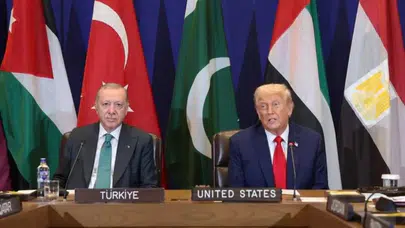 Cumhurbaşkanı Erdoğan ve Donald Trump, Gazze toplantısında bir araya geldi