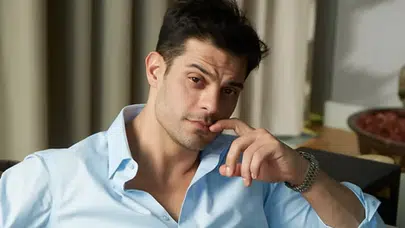 Hadise'nin eski eşi Mehmet Dinçerler yeni aşkıyla el ele!