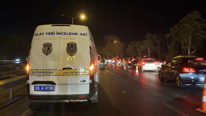 İzmir'de korkunç kaza! Bariyere çarpan motosikletin sürücüsü can verdi