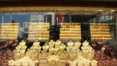 10 Eylül altın fiyatları: Gram, çeyrek, yarım altın kaç TL oldu?