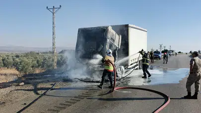 Hatay'da tır alevlere teslim oldu!