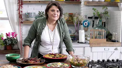 Refika Birgül kimdir?